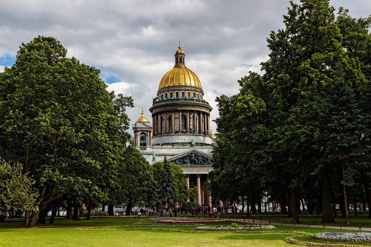 A view to St. Isaac's Cathedral from the Alexander Garden