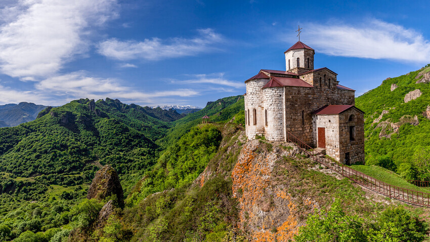 Gereja Shoana di Karachay-Cherkessia