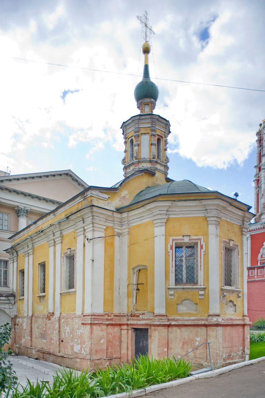 Alto Monasterio de Petrovski. Iglesia del Icono de la Virgen de Tolg, vista sureste. Foto: 2 de agosto de 2015