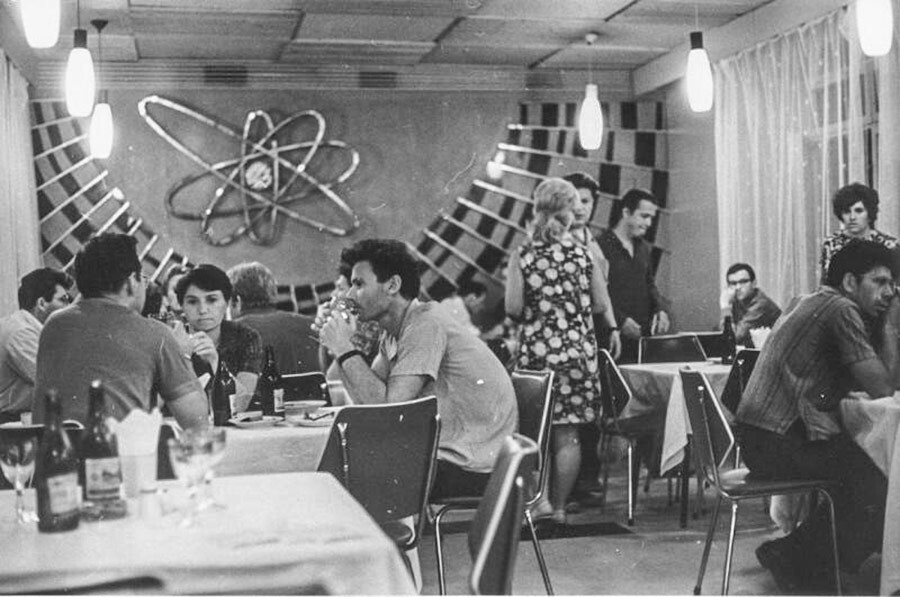 A Soviet cafe