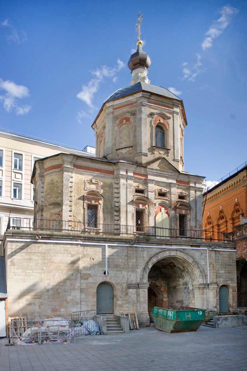 Monastero Vysoko-Petrovskij. Chiesa di San Pacomio il Grande, vista nord-est. 2 agosto 2015
