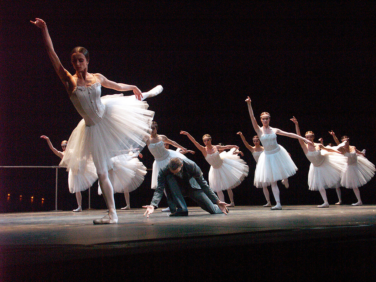 Scena dalla “Giselle rossa” di Boris Eifman, 2004
