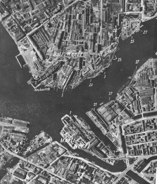 Los astilleros Baltiski Zavod en una foto aérea tomada por la Luftwaffe en 1941.