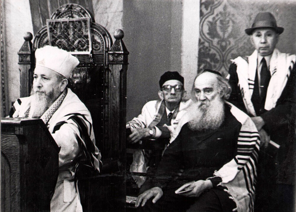 Rabi Yakov Fishman selama Rosh Hashanah di Sinagoge Paduan Suara Moskow, 27 September 1973