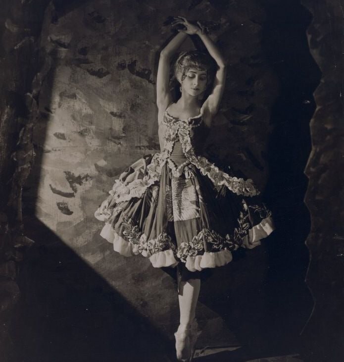 A bailarina Olga Spessívtseva.