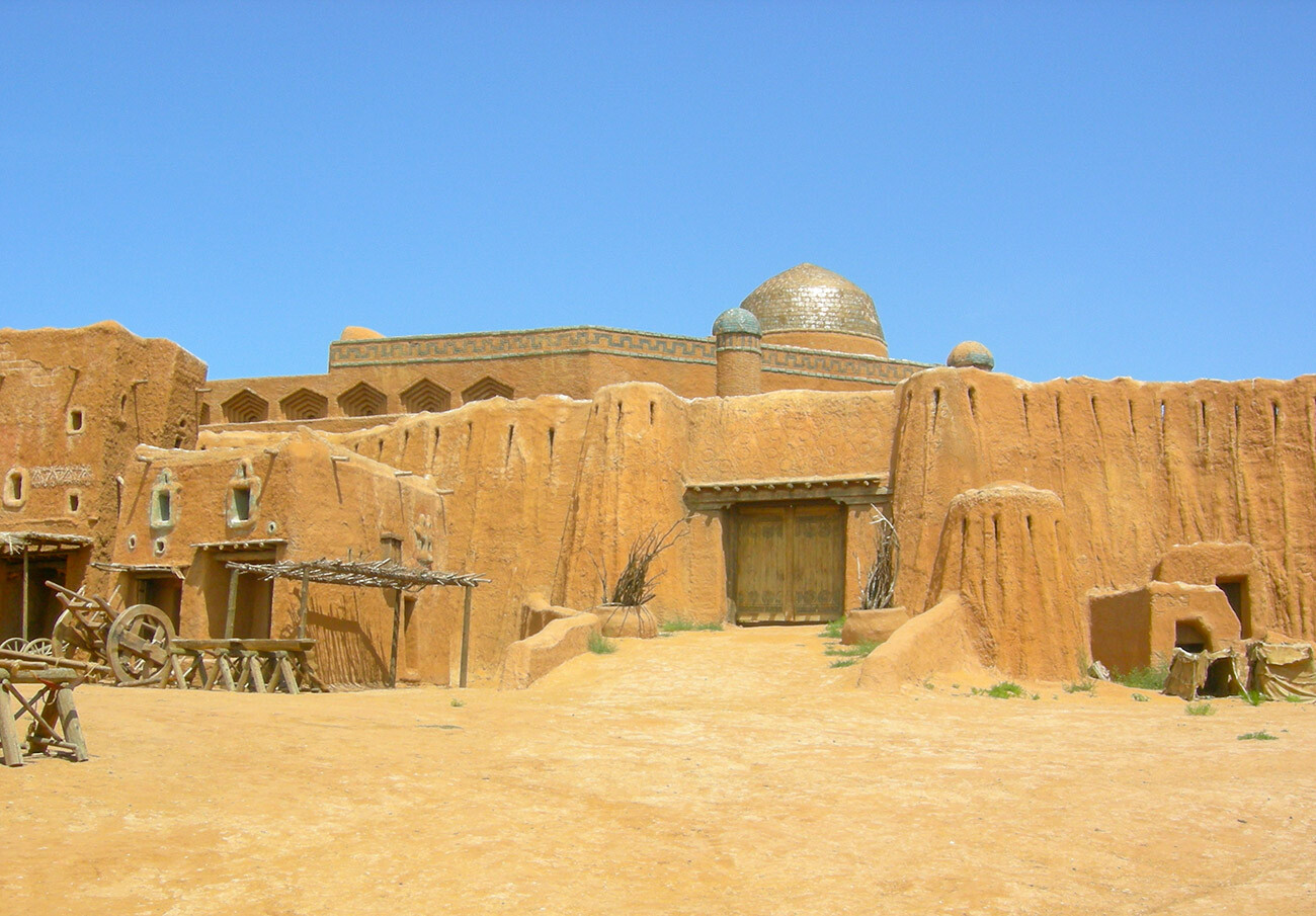 Reconstrução de Sarai-Batu em 2012 na região de Ástrakhan, perto da aldeia de Selitrennoie