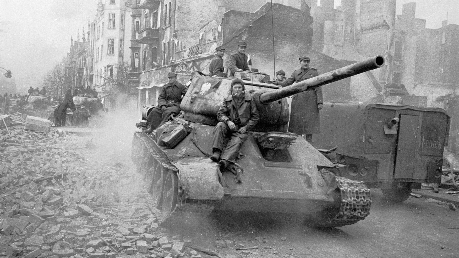 Soldats polonais pendant la Bataille de Berlin