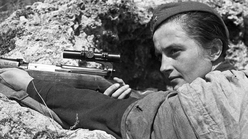 How the USSR’s best female sniper killed 309 Nazis & befriended Eleanor Roosevelt