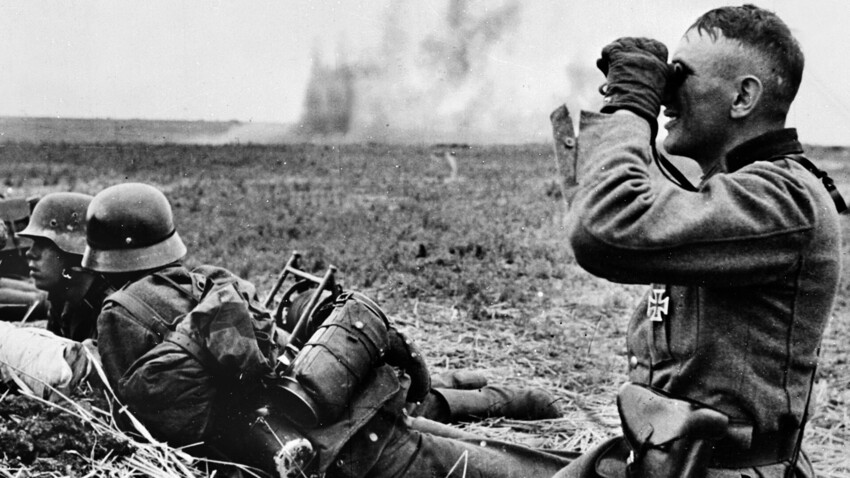 Druga svetovna vojna. Ruska fronta. Nemški vojaki v postojankah na območju Harkova, maj 1942. 