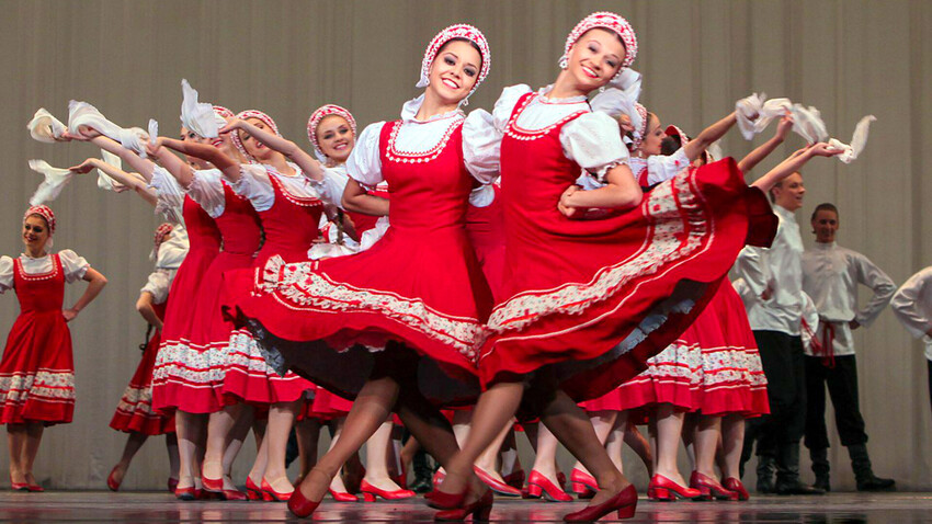 10 MAIN Russian folk songs