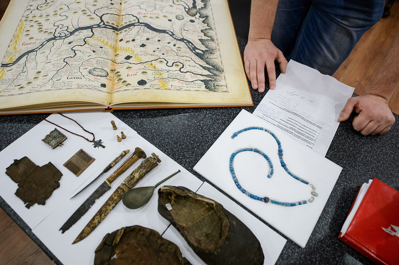 Objets trouvés lors de fouilles à Mangazeïa et présentés au Musée Chemanovski de Iamalo-Nénétsie, à Salekhard