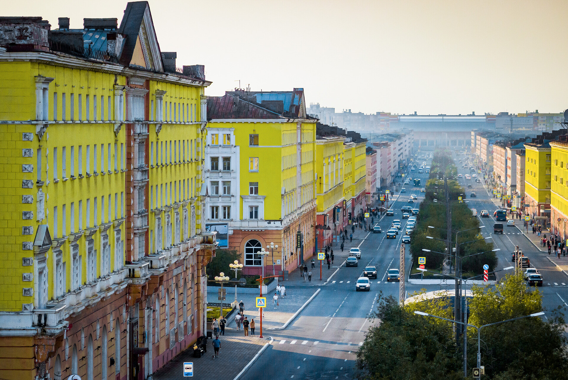 Lenin Prospect, the main street of Norilsk.