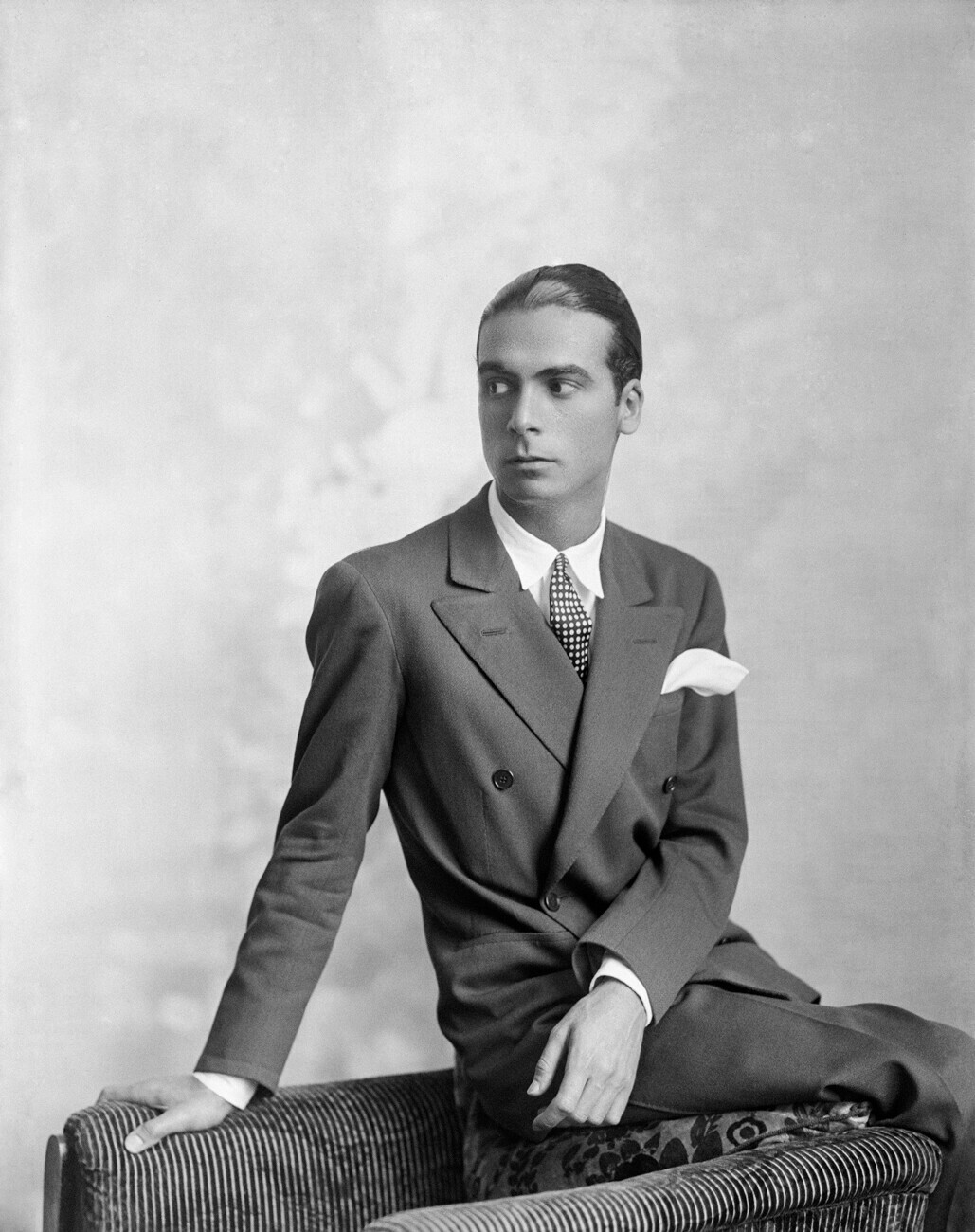 
Španjolski modni dizajner Cristobal Balenciaga. Pariz, 1927. 