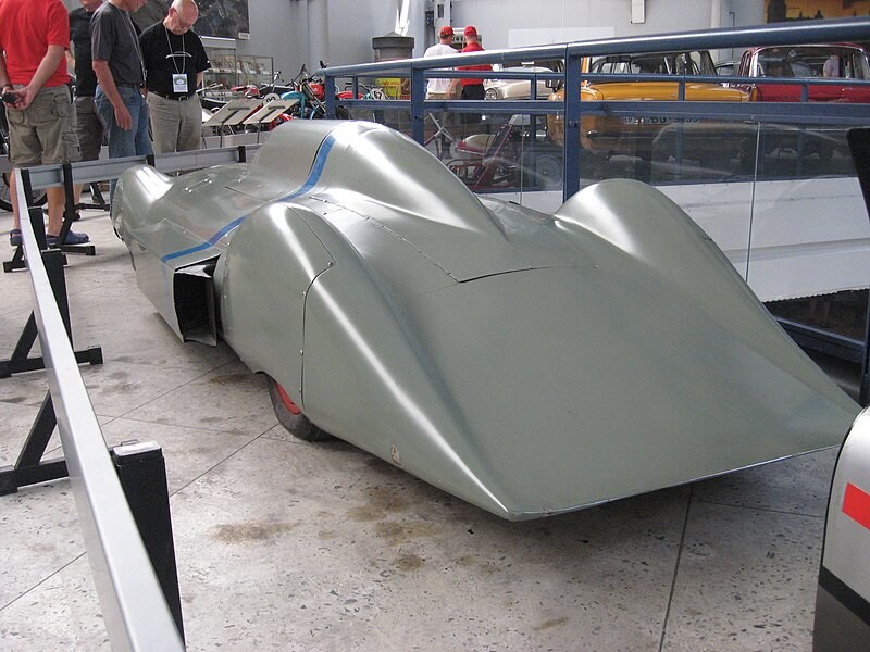 Pioneer 2M en el Museo del Automóvil de Riga
