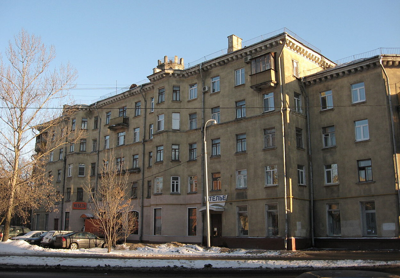 A 'malenkovka' at Bozhenko street, Moscow