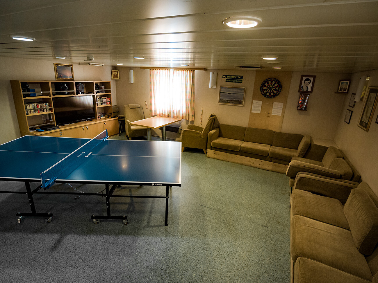The recreation room.
