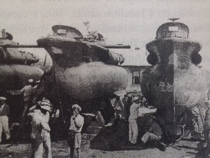 Submarinos enanos italianos de la clase CB, entregados a las fuerzas rumanas en Constanza a finales de 1943.
