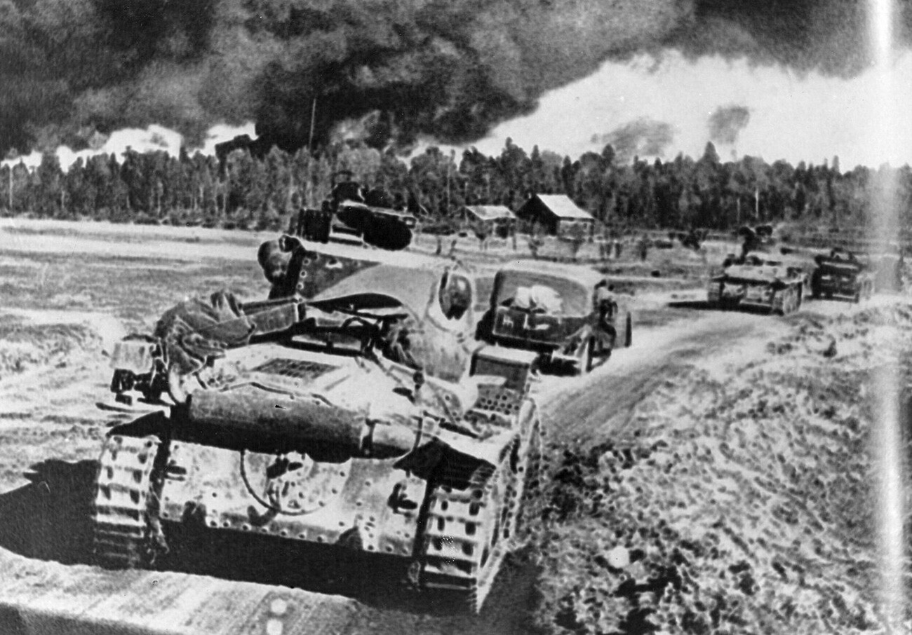 Nemške oklepne enote hitijo proti Vjazmi, oktober 1941
