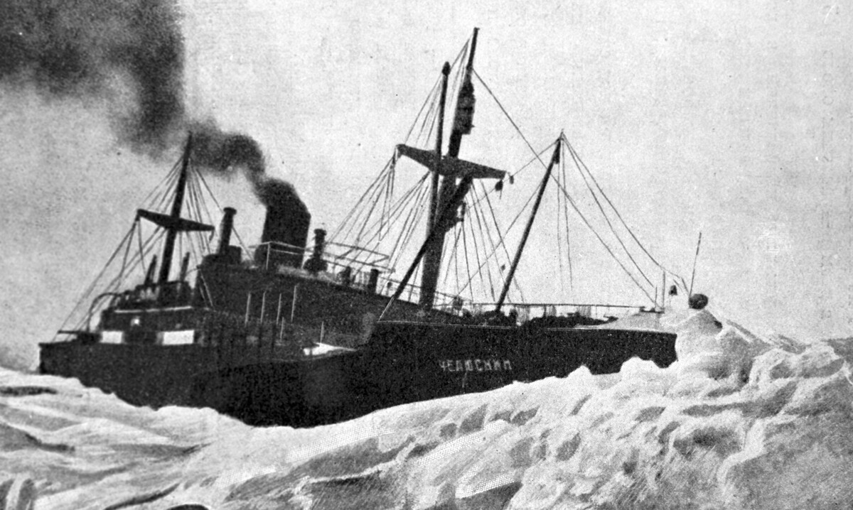 В августе 1933 года пароход «Челюскин» с пассажирами на борту вышел из Мурманска во Владивосток для доставки грузов по трассе Северного морского пути. 23 сентября оказался полностью заблокирован льдами