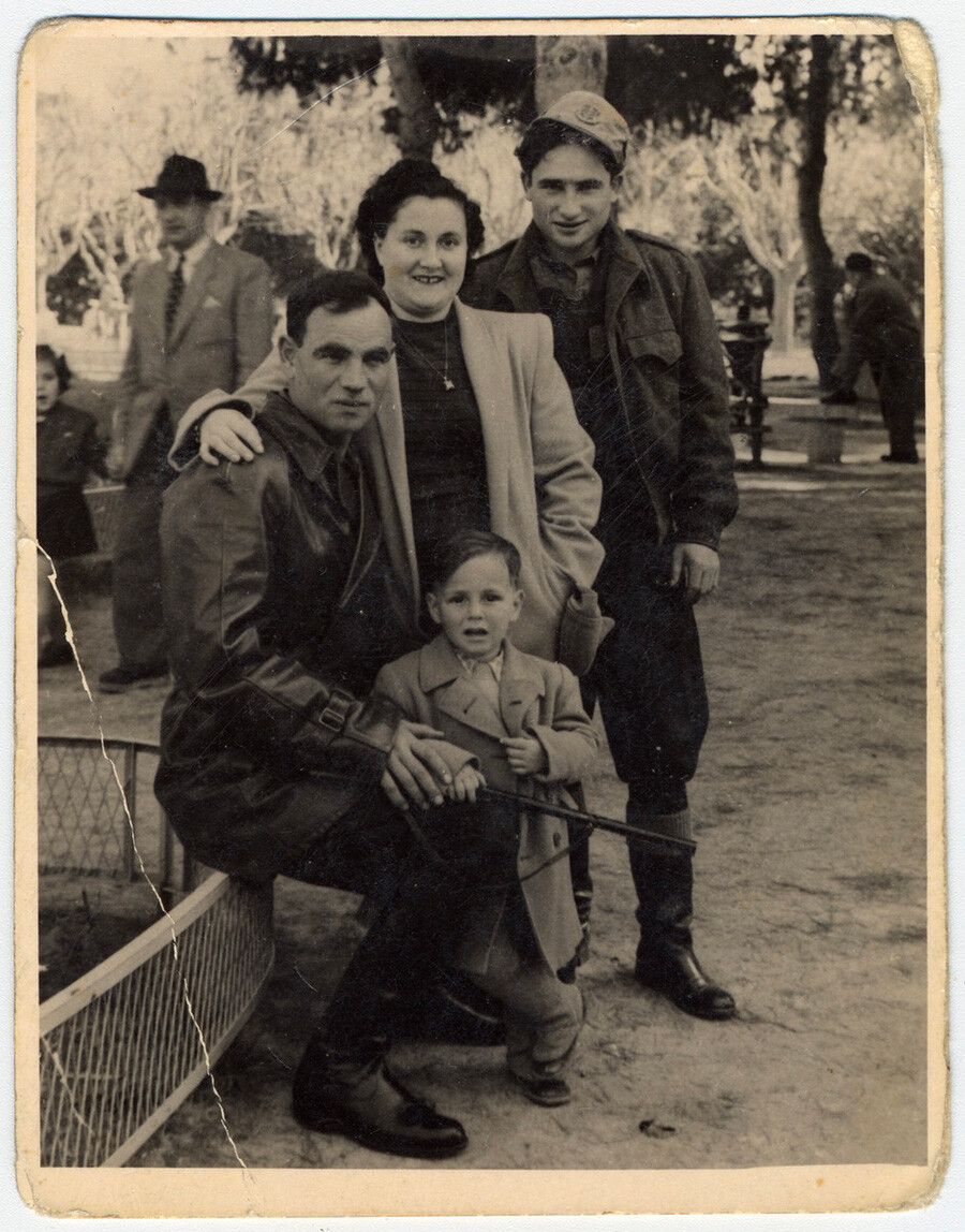 Zus, Sonia, Aaron and Yaakov Bielski pose in the Ramat Gan park, Israel.