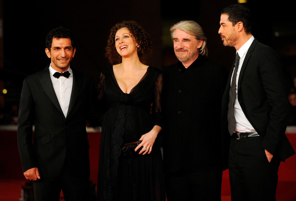 L’attore Amr Waked, l’attrice Ksenia Rappoport, il regista Ricky Tognazzi e l’attore Alessandro Gassmann alla prima del film “Il Padre e lo Straniero” nel corso della V edizione della Festa del Cinema di Roma, 30 ottobre 2010