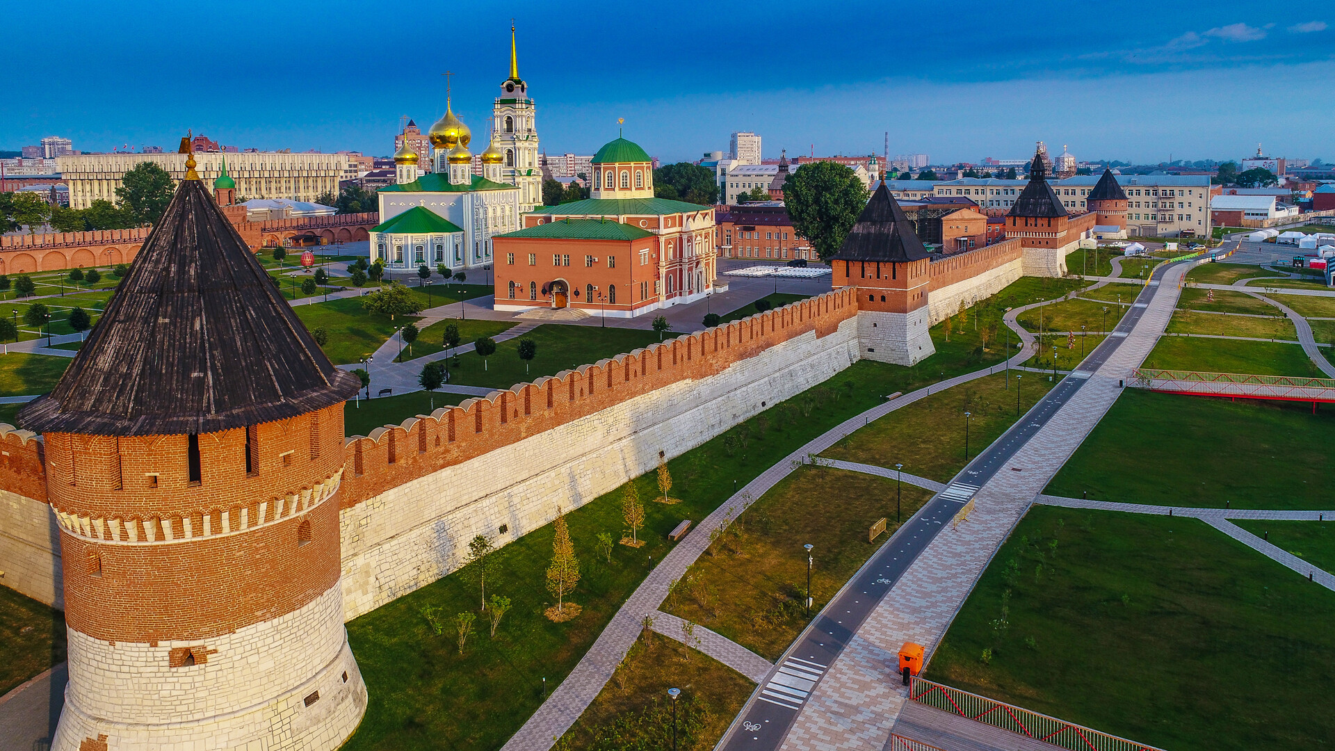 Тульский кремль и Казанская набережная реки Упы