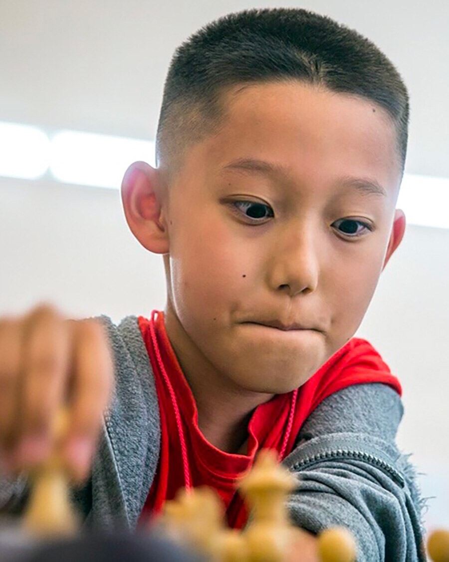 Roman Shogdjiïev, prodige russe et champion du monde d’échecs à 8 ans seulement