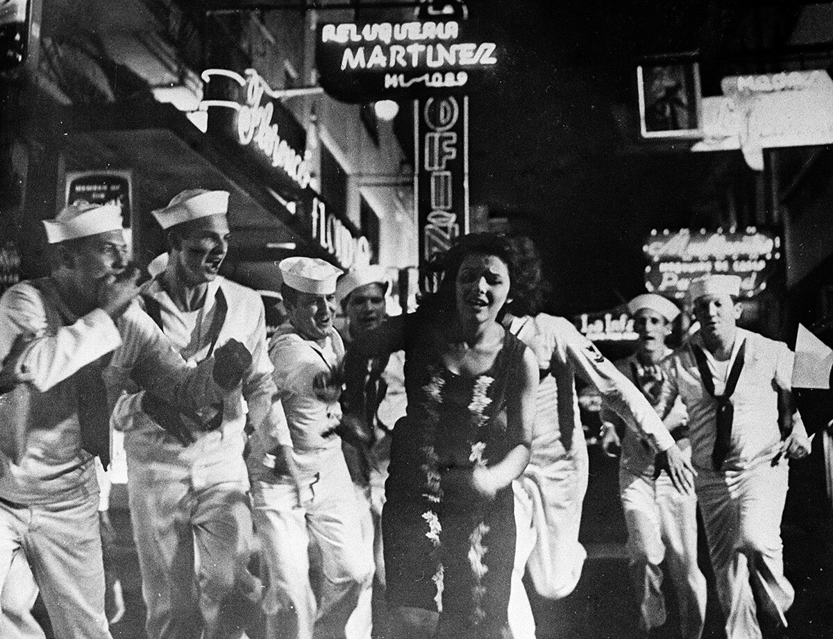 Reproducción de un fotograma de la película 'Soy Cuba'. Estudios cinematográficos Mosfilm e ICAIC (Cuba), 1964.