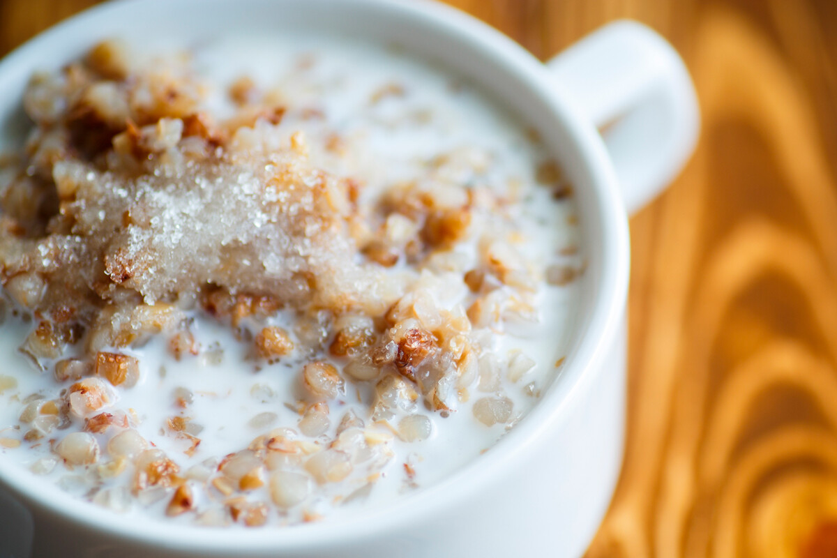 Buckwheat with milk and sugar