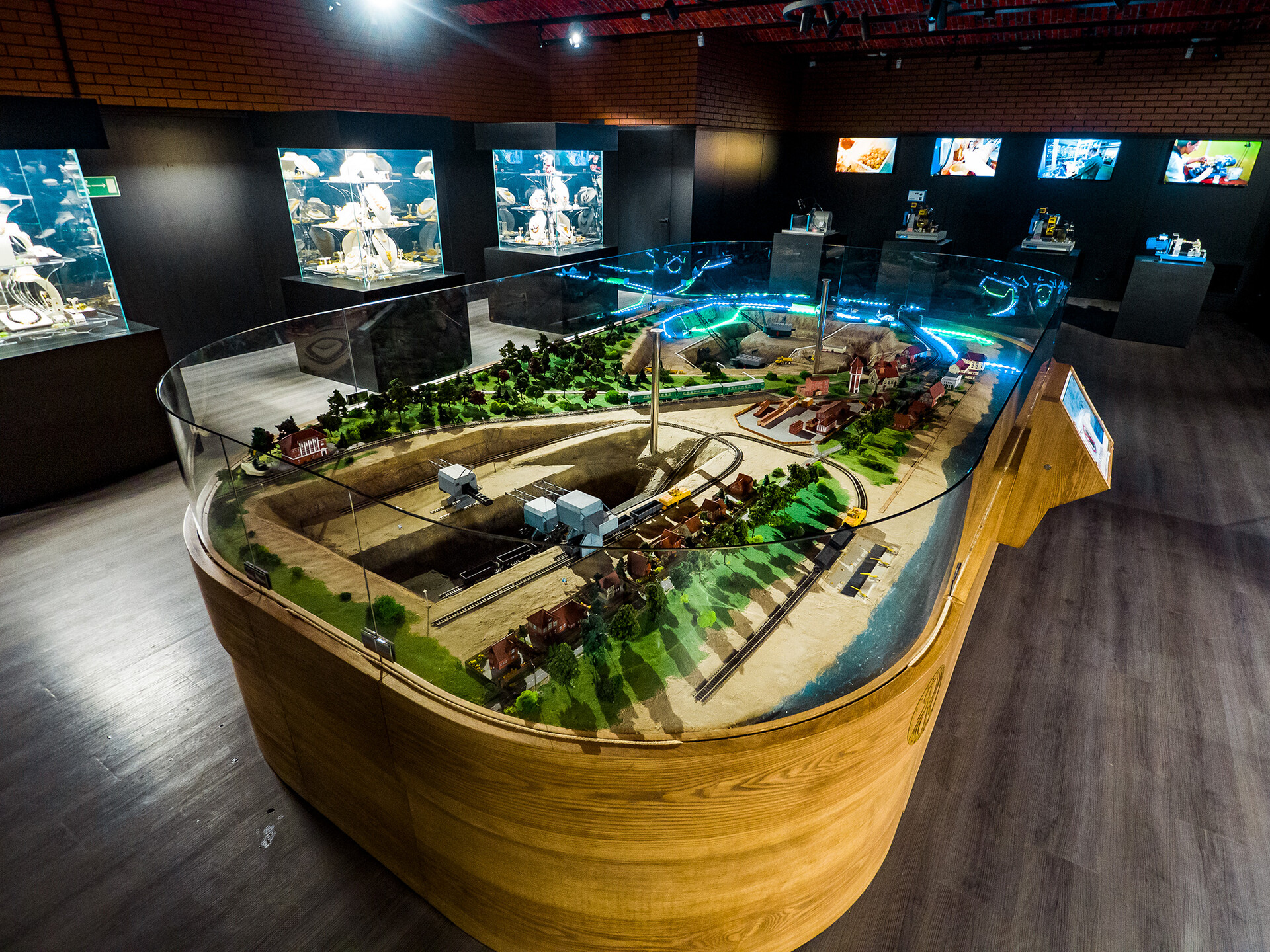 Interactive model of the quarry in the museum.