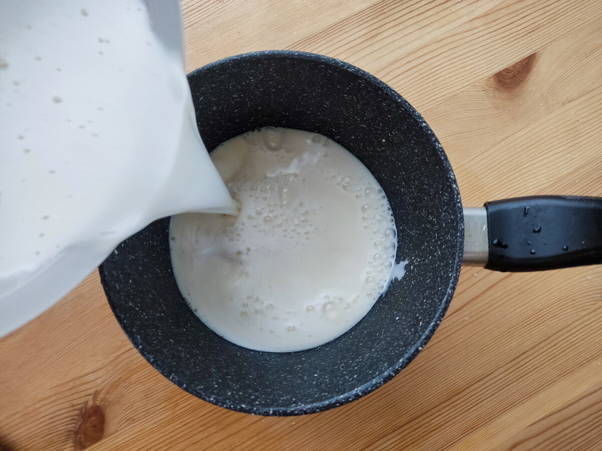 How to bake the nostalgic postwar Leningradsky Pastry with rich cream (RECIPE)