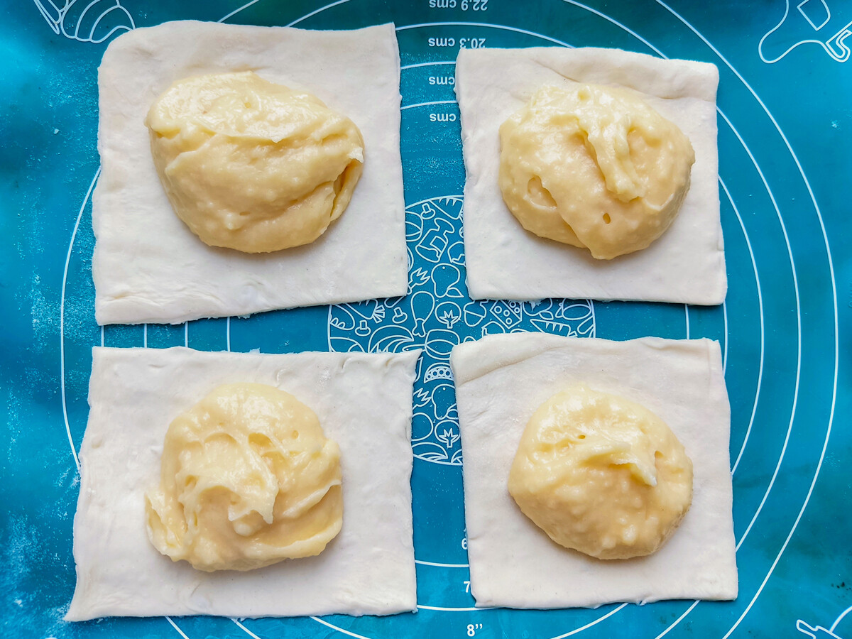 How to bake the nostalgic postwar Leningradsky Pastry with rich cream (RECIPE)