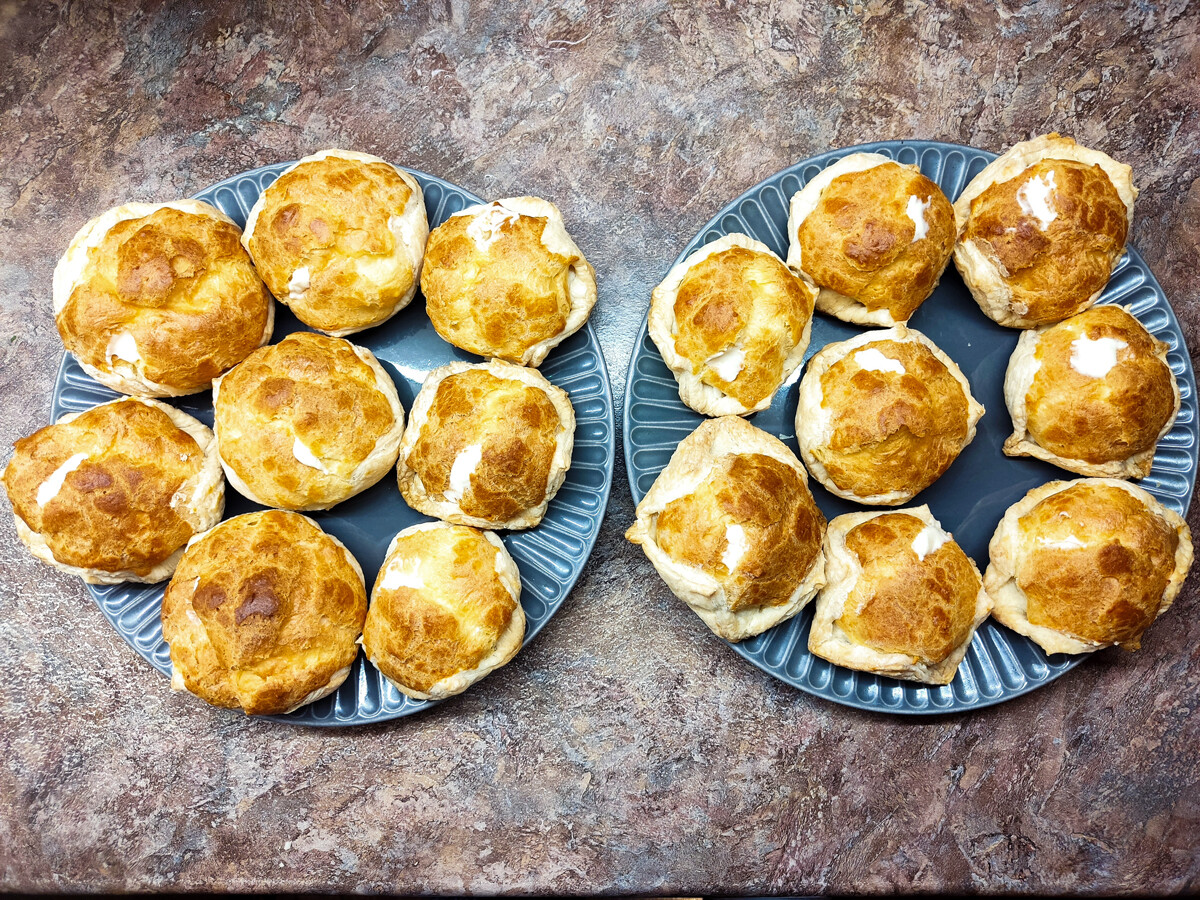 How to bake the nostalgic postwar Leningradsky Pastry with rich cream (RECIPE)