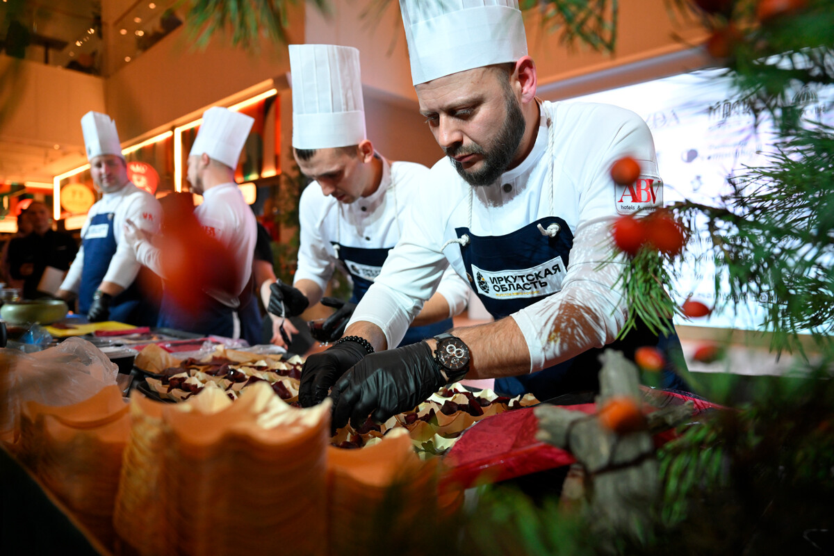 La “Casa delle cucine russe” dell’esposizione “Russia” al Parco VDNKh: qui si possono provare piatti di tutte le regioni del Paese