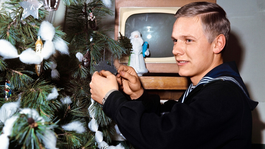 Homemade Soviet New Year decorations (PHOTOS) - Vimarsana News
