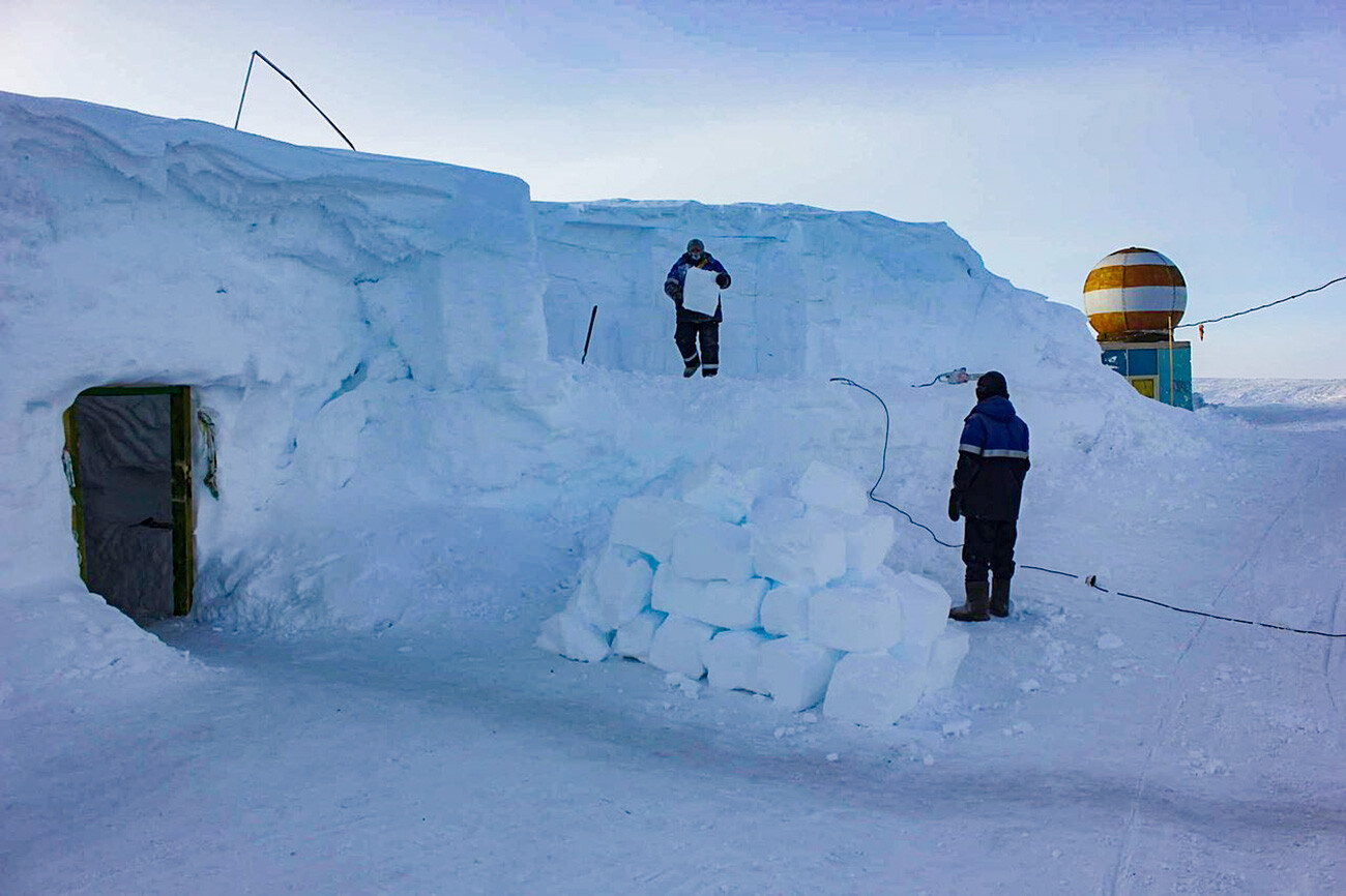 Abastecimento de água na base de pesquisa antártica russa 