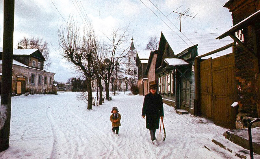 Immersion dans l’hiver soviétique grâce à des photographies en couleurs