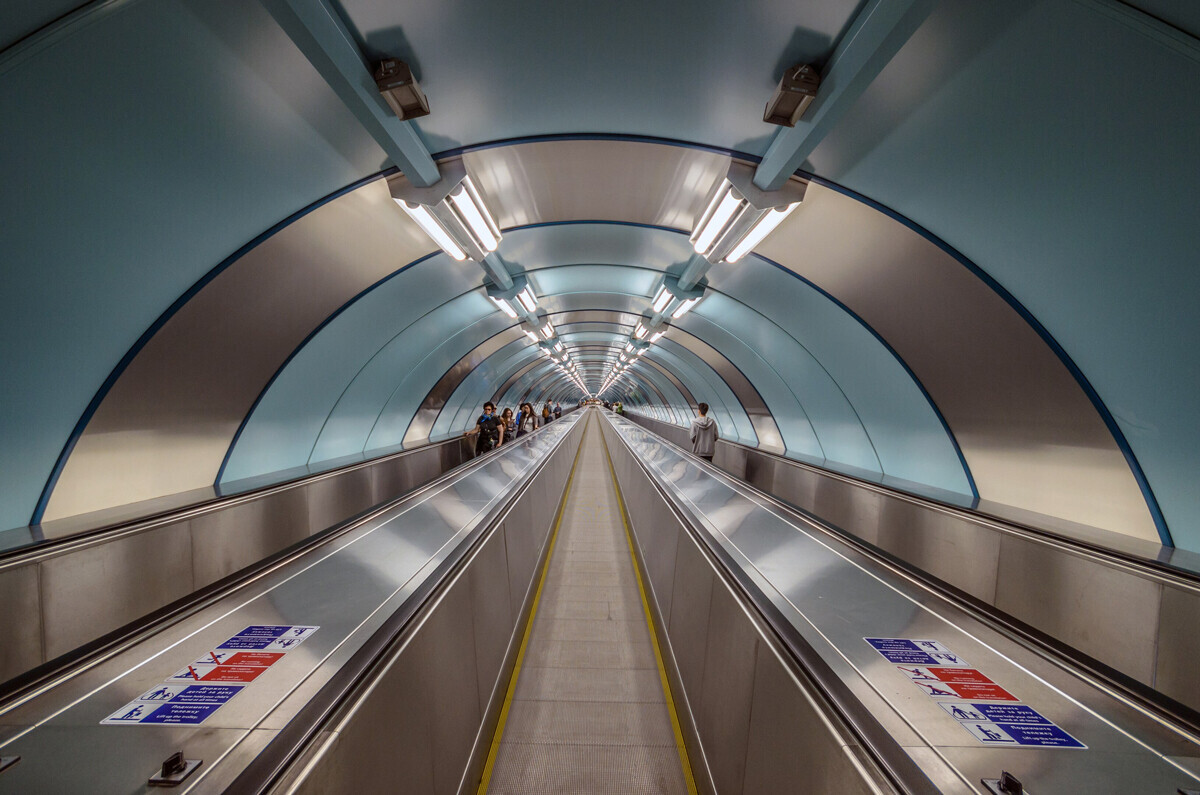 Travelator di Stasiun Sportivnaya