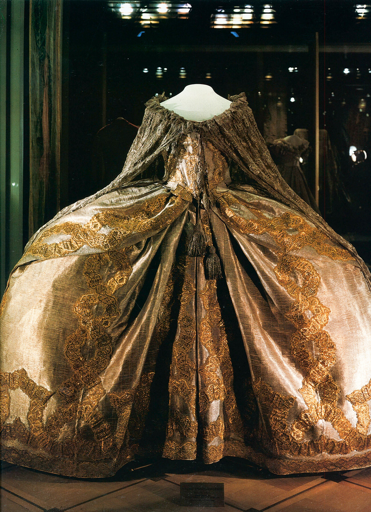 L’abito indossato da Elisabetta di Russia nel giorno dell’incoronazione, il 6 marzo 1742