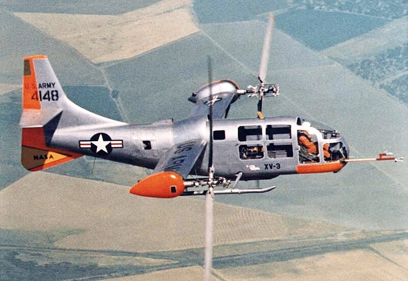 El Bell XV-3 (Bell 200), avión de rotores basculantes desarrollado por Bell, voló por primera vez en 1955.  