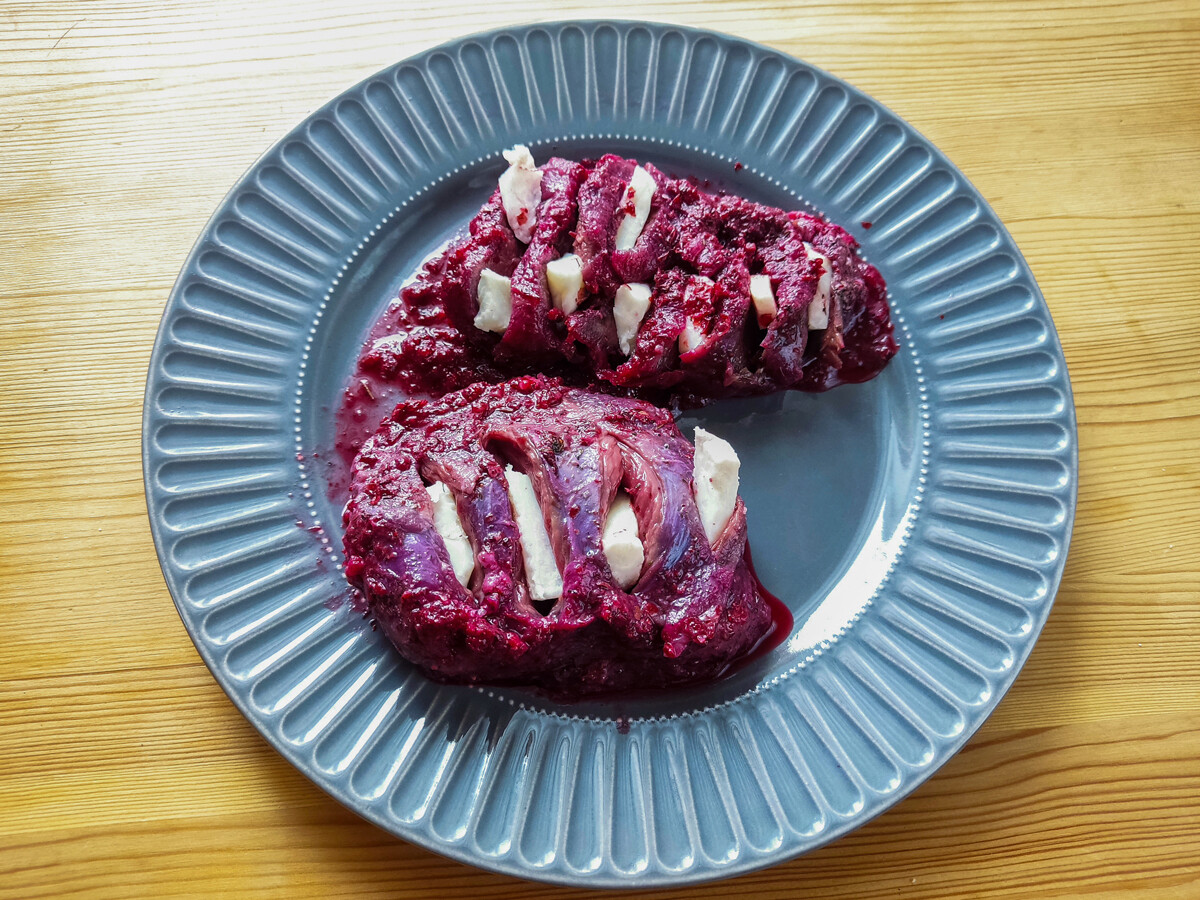 Recette de viande d’élan à la russe avec glaçage aux airelles et pommes de terre