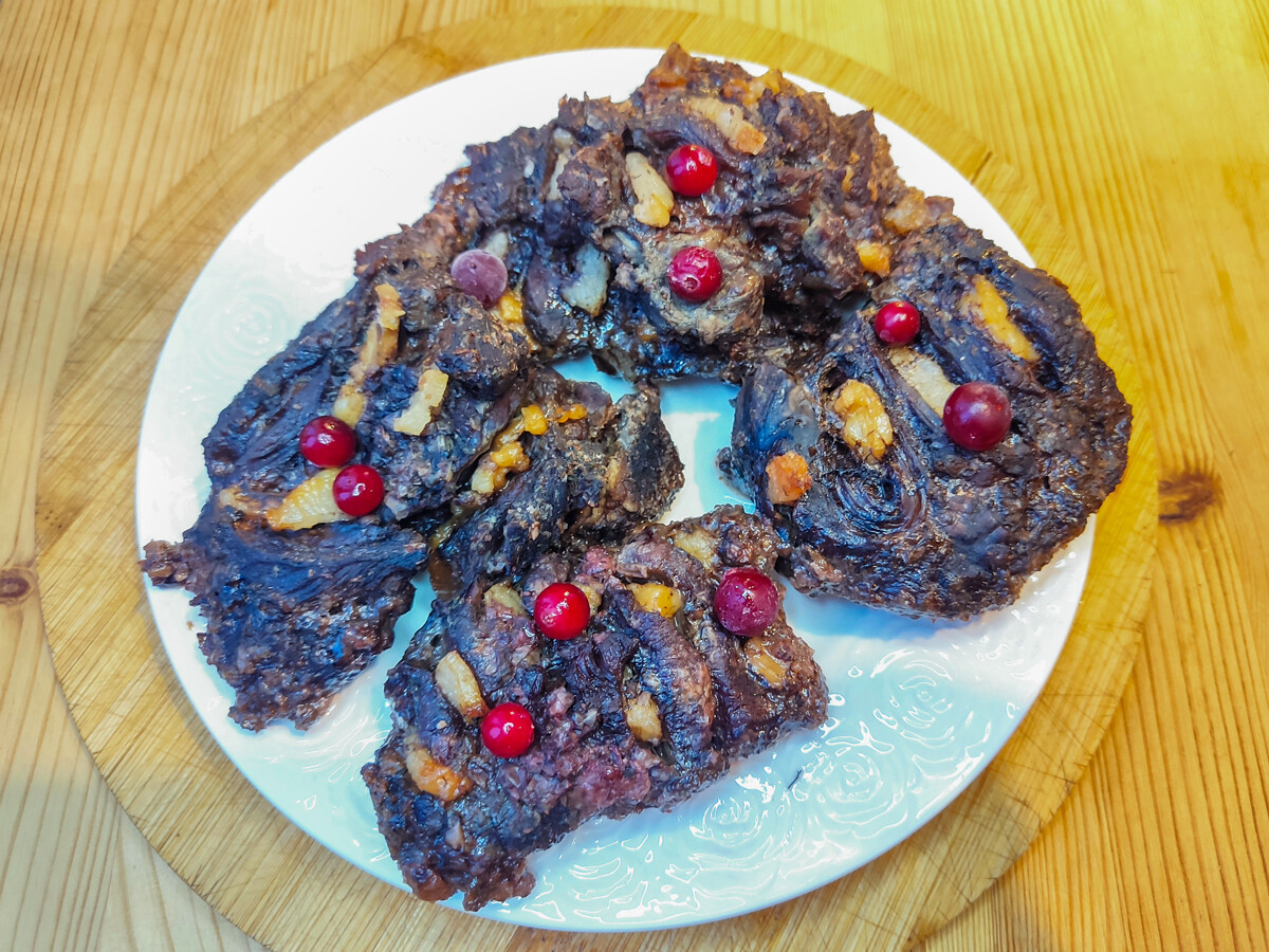 Recette de viande d’élan à la russe avec glaçage aux airelles et pommes de terre