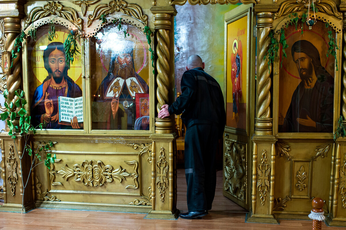 Pintu Selatan Altar di Gereja Penjara Omsk