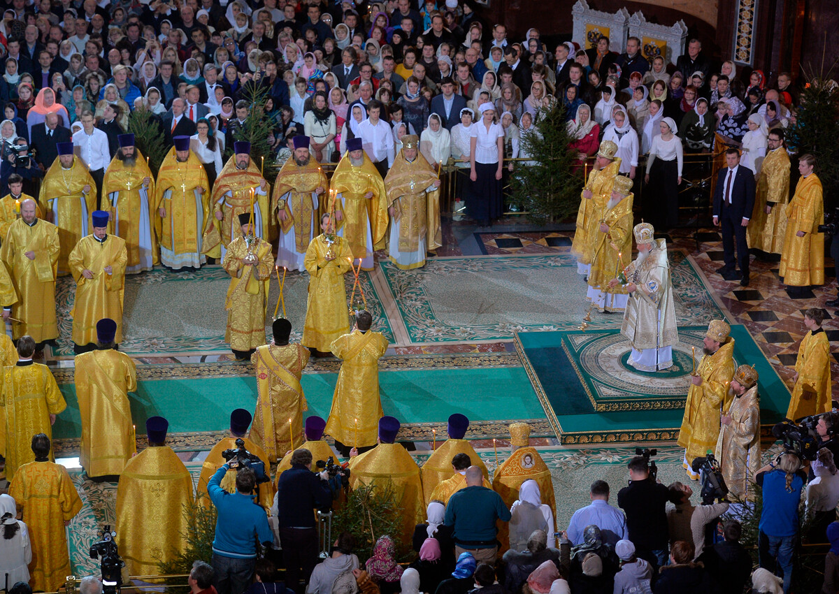Service de Noël dans la Cathédrale du Christ Sauveur à Moscou