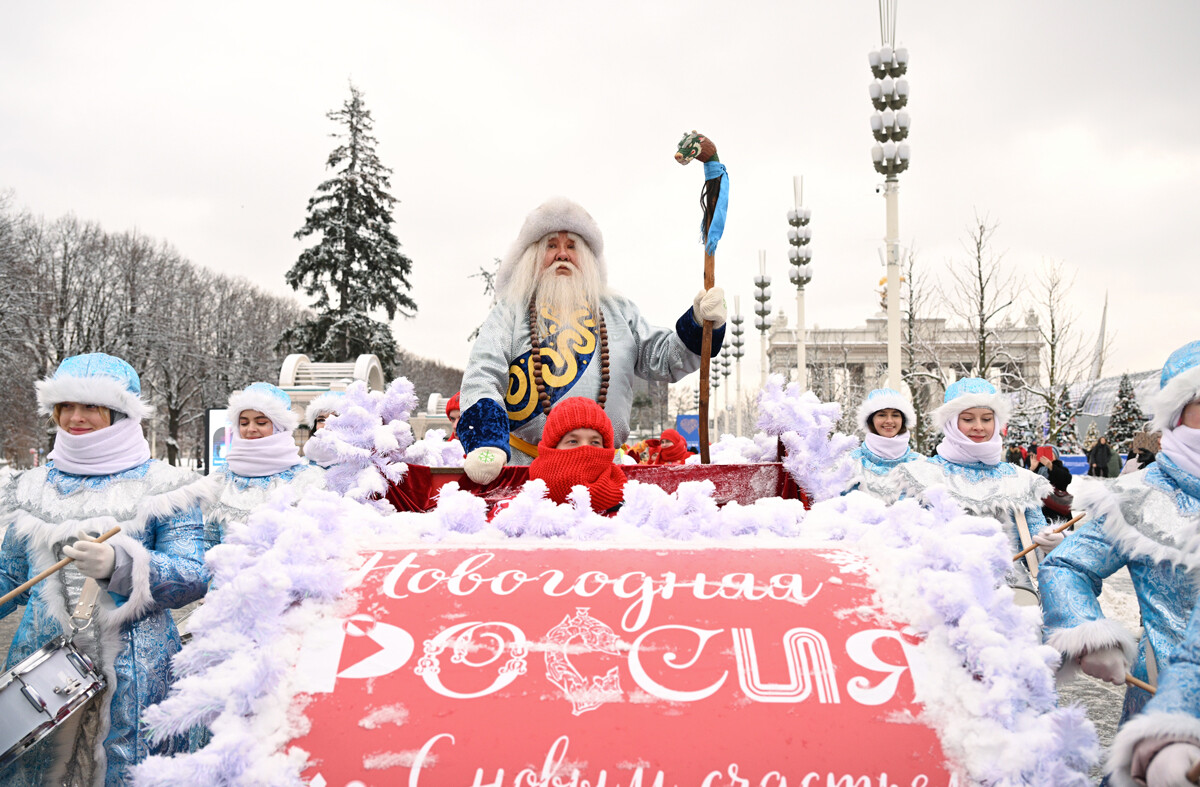 Father Frosts, Nutcracker on Ice, and Actors’ House Party: RUSSIA EXPO’s Impressive Festivities