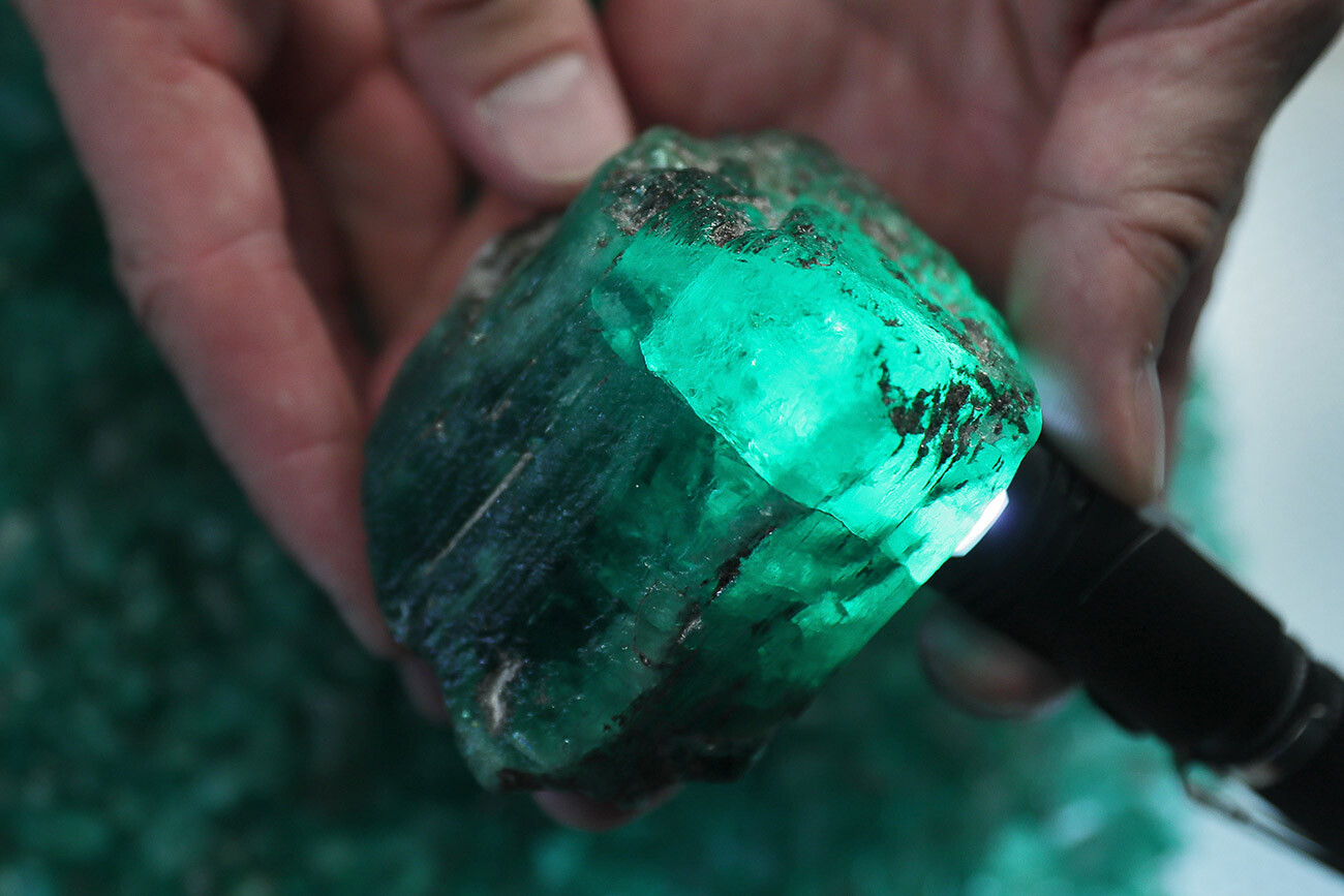 Specially valuable emerald found at the Mariinsky mine site.