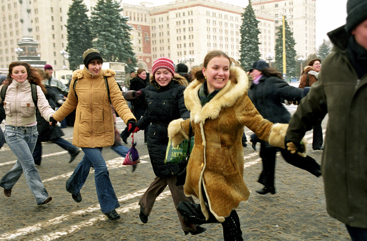 Fiesta estudiantil en el Día de Tatiana y en honor al 250º aniversario de la Universidad Estatal de Moscú Lomonósov.