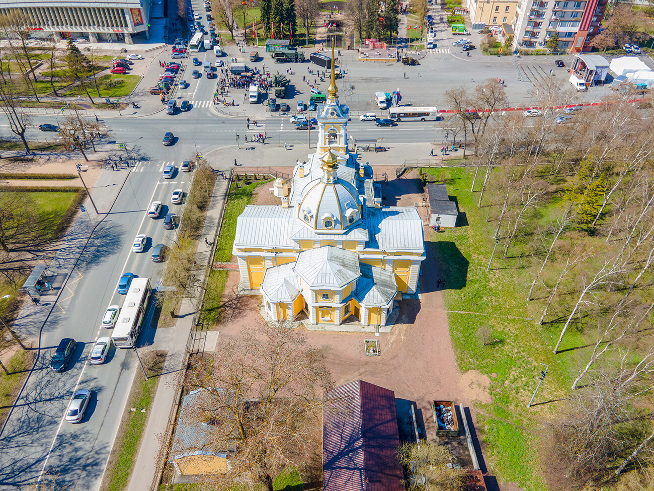  Cerkev Svete Trojice (Krasnoje Selo) 