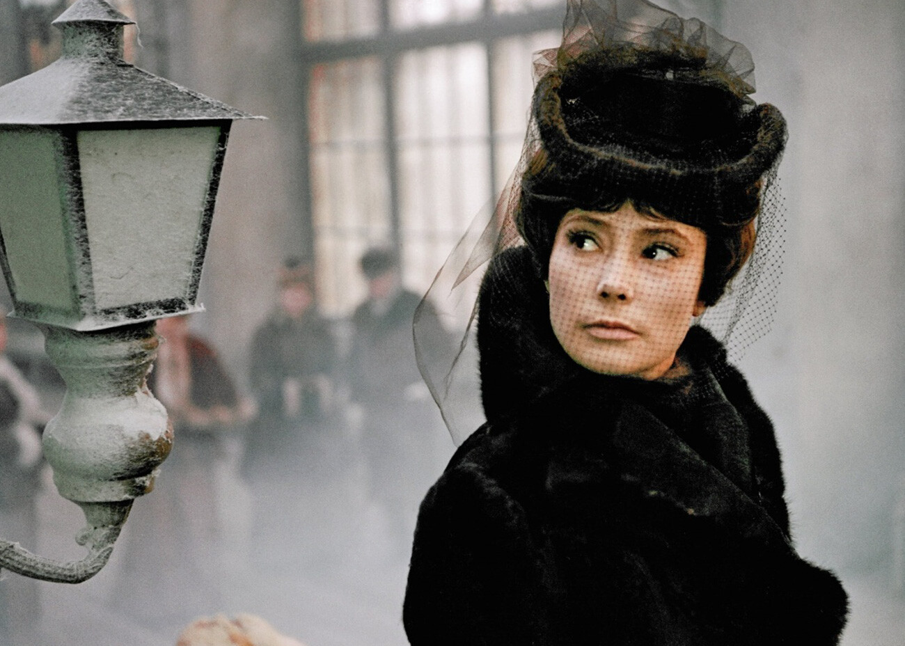 Fermo immagine dal film sovietico del 1967 “Anna Karenina”. La protagonista era interpretata da Tatjana Samojlova