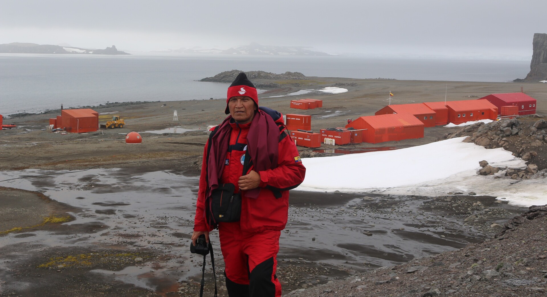 Miguel Gualoto en la estación Pedro Vicente Maldonado operada por Ecuador en la Antártida.